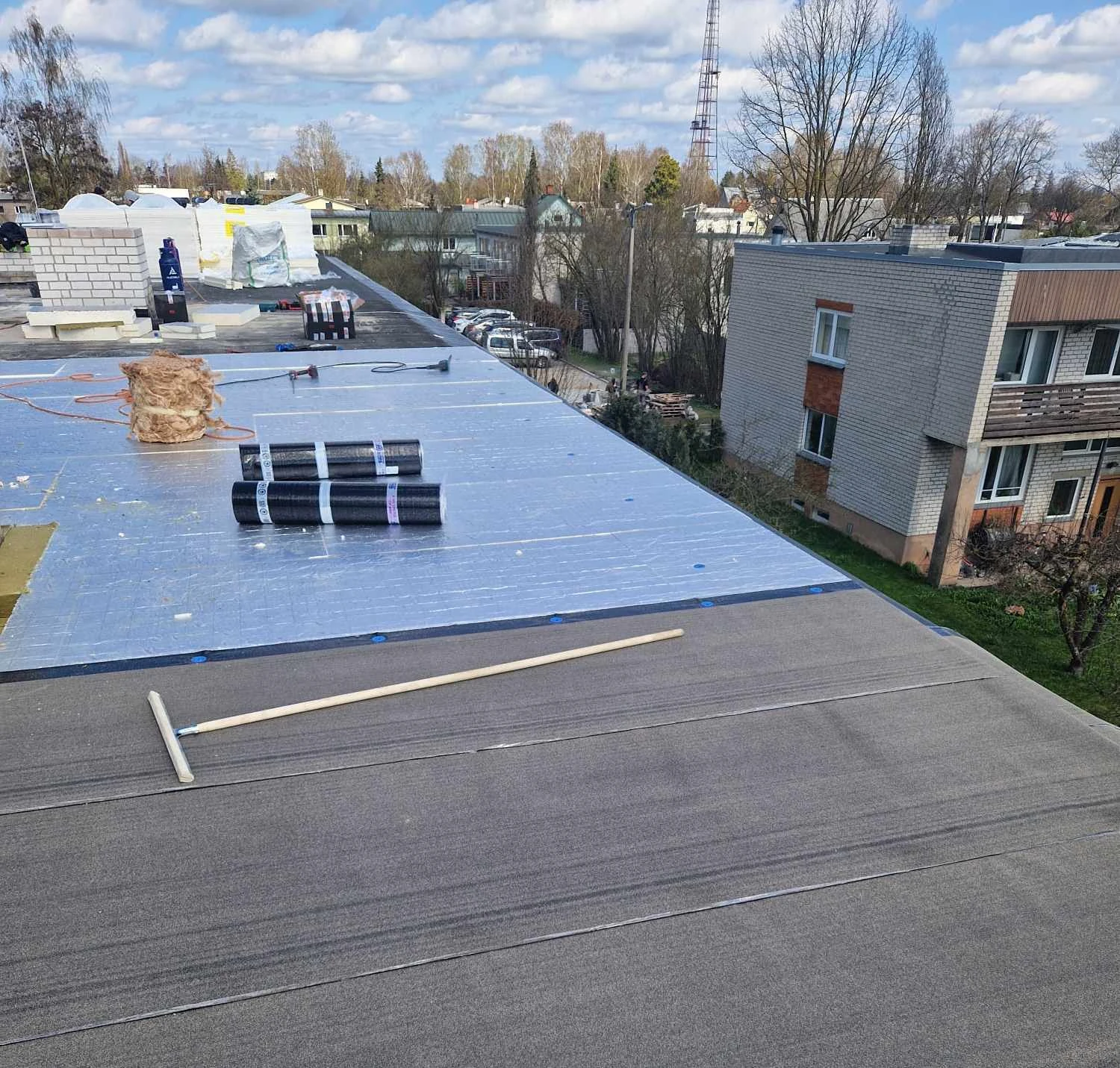 Kogenud katuseehitaja Lõuna-Eestis, lamekatused era- ja kortermajadele